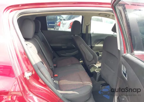 2020 Chevrolet Sonic Fwd Lt 5-Door from USA, damaged, VIN 1G1JD6SB4L4137362